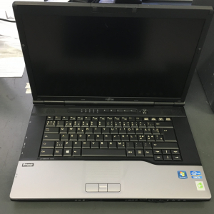 FUJITSU LIFEBOOK E752 display 15.6″ Intel Core i5-3320M 4 GB RAM 128 GB SSD (USATO)